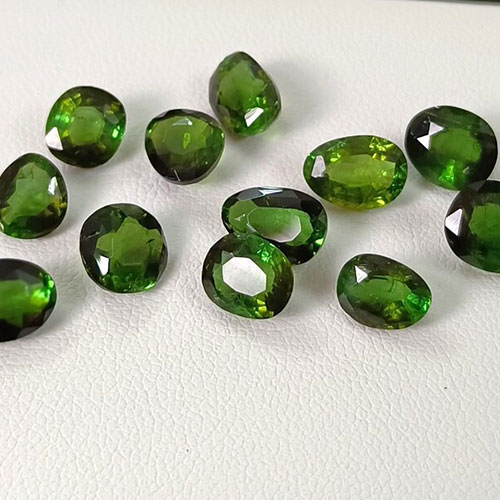 Green Tourmaline Gemstone (Best Quality)